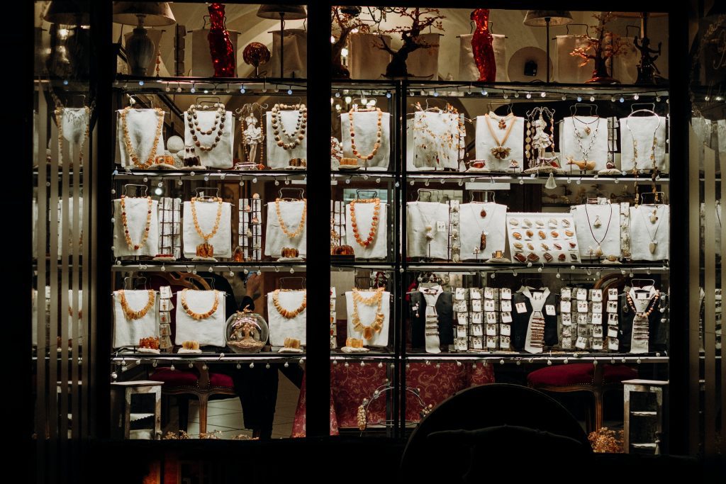 Buy Jewelry from Pawn Shops