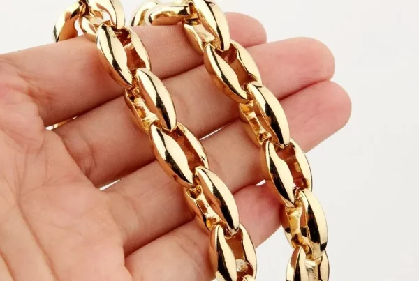 14 karat gold chain displayed at ideal jewelry and loan pawn shop Brockton